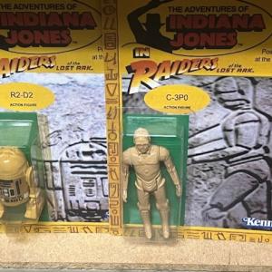 Raiders of the Lost Ark / Star Wars - R2D2 and C3PO cards