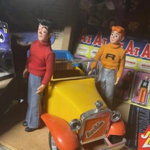 Archie and Jughead with Jalopy - Not Mint