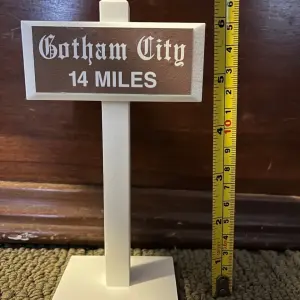 BATMAN GOTHAM CITY 14 MILES SIGNPOST 3D Printed 1:6 scale