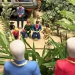Lost In Space - Robinson Family Praying Together - 1:24