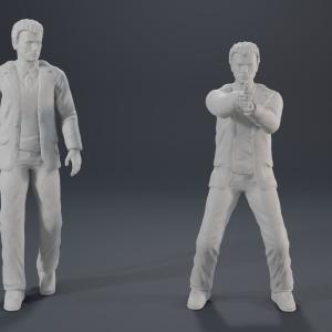 Clint Eastwood - 44 Magnum - 2 Figure Set - Walking and Ready to Shoot - 1:24 1:18